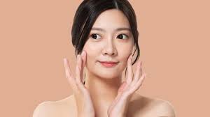 Skincare 10 Langkah Ditinggal Zaman! Tren Baru April 2026: ‘Skin Fasting’ yang Justru Bikin Muka Glowing 3 Hari